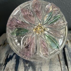 Crystal Pointsettia Decorated covered bowl